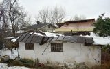 تخریب منزل مسکونی پیرمردی در خیابان رازی رشت بر اثر برف!+ تصاویر