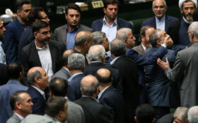 درگیری امروز مجلس و واکنش های دیدنی دو نماینده گیلانی + تصاویر