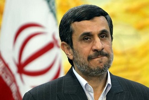 حضور احمدی نژاد در نماز جمعه آستانه اشرفیه + عکس