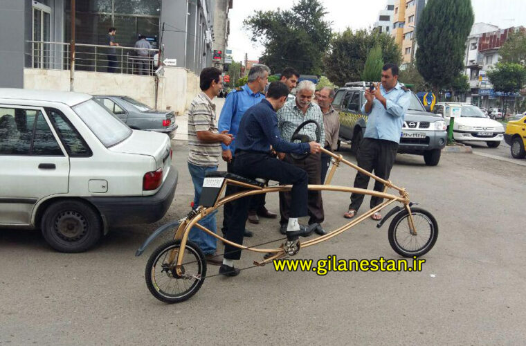 دوچرخه ای عجیب در رشت که فرمانِ اتومبیل دارد! + عکس دوچرخه ای عجیب در رشت که فرمانِ اتومبیل دارد! + عکس