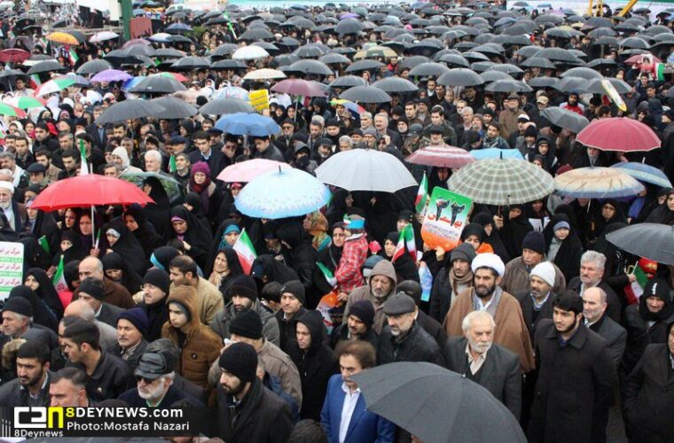 گزارش تصویری راهپیمایی باشکوه مردم رشت در ۲۲ بهمن