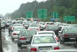 حجم ترافیک در شرق گیلان و آزاد راه رشت-قزوین در حال افزایش است