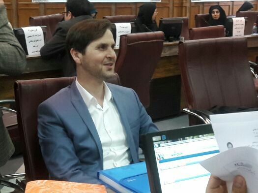 ثبت نام سید امیرحسین علوی برای کاندیداتوری در انتخابات شورای شهر رشت + تصاویر