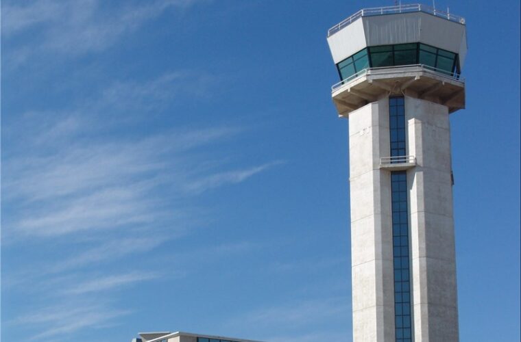 فرانسه قرارداد توسعه فرودگاه امام(ره) را لغو کرد