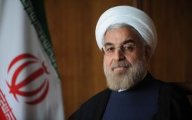 آقای روحانی! تا دیروز «موشک و سرهنگ» بد بود حالا تمام و کمالش کار شماست؟ / پول موشک را شما دادید، پول دولت از کجا تامین شده است؟