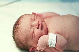 تولد نوزاد عجول در آمبولانس ۱۱۵ گیلان