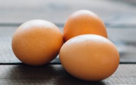 ۴ تن تخم مرغ فاسد در آستارا کشف شد