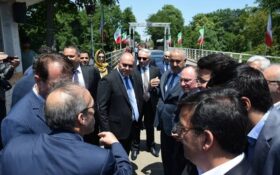 رئیس کل گمرک آذربایجان از مرز و گمرک آستارای ایران بازدید کرد