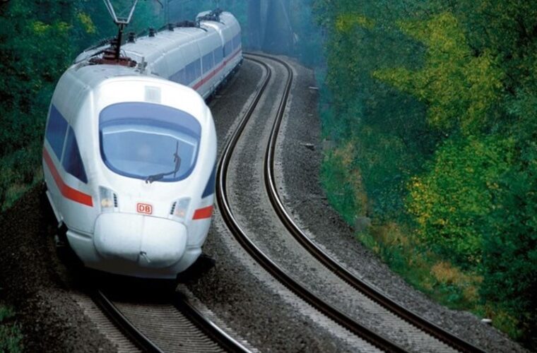 تردد قطار رشت-مشهد در صورت وجود متقاضی افزایش می‌یابد