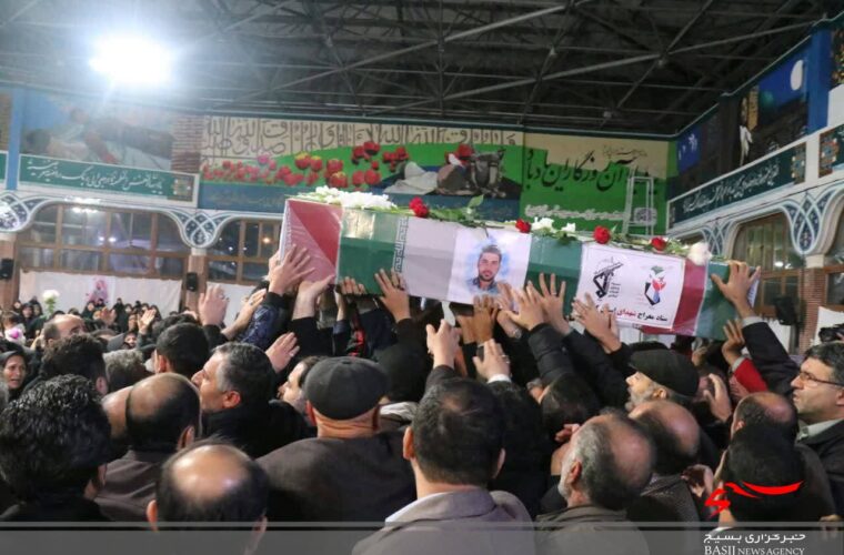 مراسم وداع با پیکر شهید گیلانی مدافع امنیت در گلزار شهدای رشت + تصاویر
