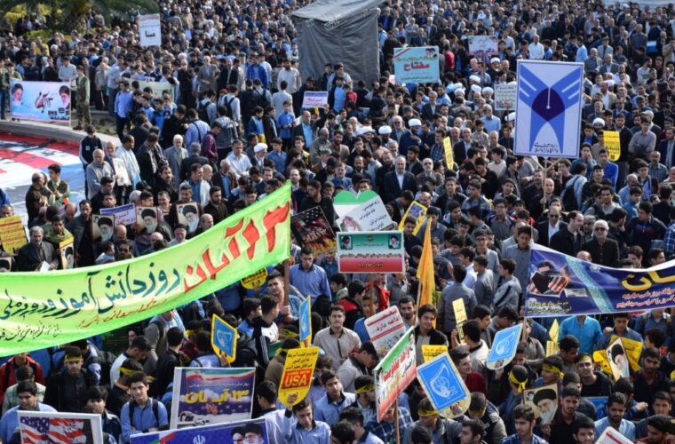 راهپیمایی باشکوه یوم الله ۱۳ آبان در رشت + گزارش تصویری