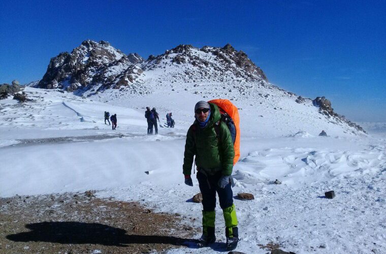 دعوت از عضو داوطلب جمعیت هلال احمر رضوانشهر به اردوی انتخابی تیم ملی کوهنوردی