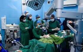 گزارش تصویری/ نخستین جراحی کاشت حلزون شنوایی در گیلان
