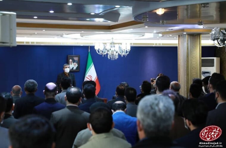 دیدار مجدد و جلسه جمعی از گیلانیان با احمدی نژاد در تهران+ تصاویر