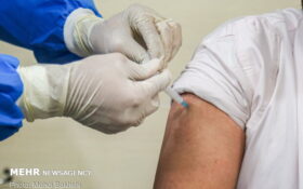 تزریق ۱۷۰۰ دُز واکسن کرونا به کادر نظام پزشکی گیلان آغاز شد
