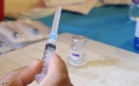 واکسیناسیون سالمندان بالای ۷۰ سال در استان گیلان به روایت تصویر