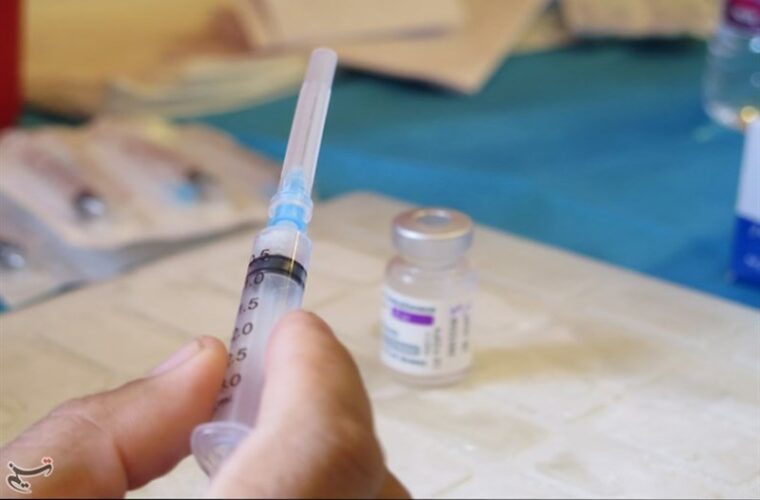 واکسیناسیون سالمندان بالای ۷۰ سال در استان گیلان به روایت تصویر