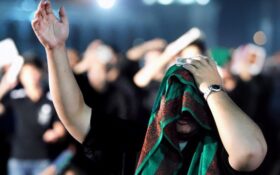 مساجد گیلان مرکز عبادت و بندگی/ بلند شدن دست‌های تقرب مردم به سوی معبود در ماه مبارک رمضان