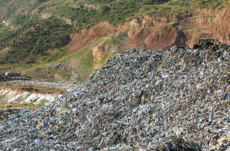 ۱۰۴ نقطه بحرانی زباله در گیلان پاکسازی شد