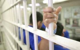 ۳۶ زندانی جرائم غیرعمد در بندرانزلی آزاد شدند