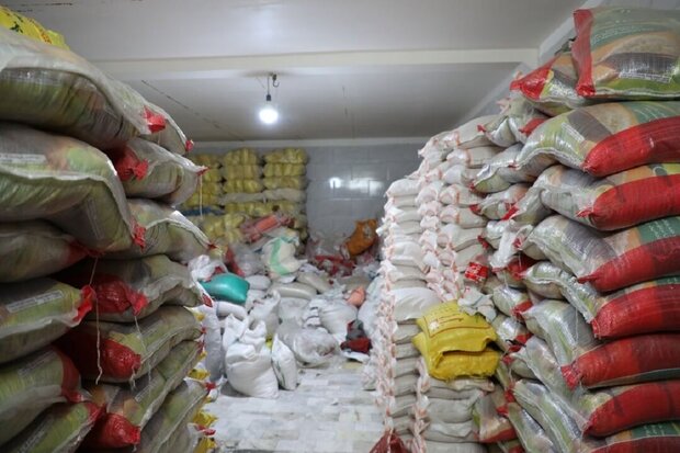 کشف بیش از ۱۱۷ تن برنج خارجی قاچاق در گیلان