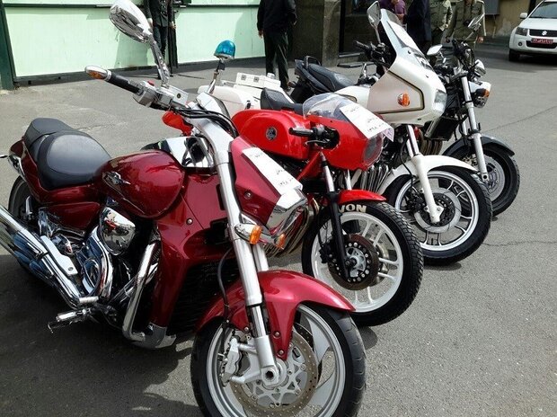 صدور یک روزه گواهینامه برای موتور سیکلت سواران در گیلان