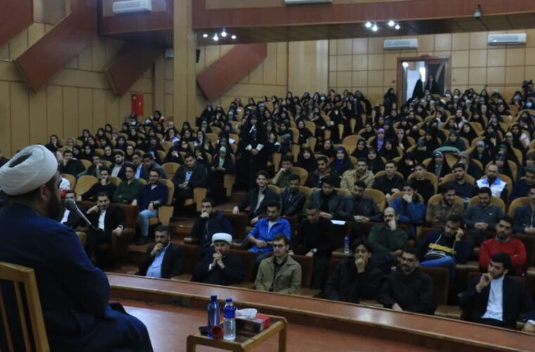 همایش بزرگ “کلاس مجردها” در دانشگاه آزاد اسلامی رشت برگزار شد