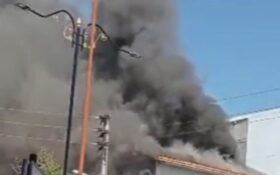 چهار آتش‌نشان در عملیات اطفاء حریق مجتمع فرهنگی تالش مصدوم شدند