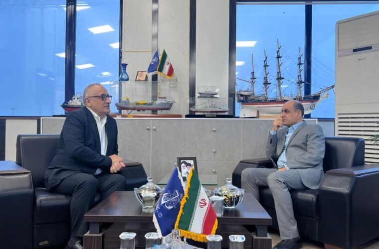 فشارهای مالیاتی در سالهای رکود و سخت اقتصادی کمر بخش خصوصی را خم کرده است فشارهای مالیاتی در سالهای رکود و سخت اقتصادی کمر بخش خصوصی را خم کرده است