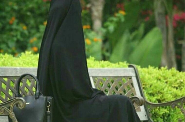 آیا امنیت روحی و روانی دختران محجبه و حفظ هویت زن ایرانی برای مسئولان اهمیتی دارد؟ آیا امنیت روحی و روانی دختران محجبه و حفظ هویت زن ایرانی برای مسئولان اهمیتی دارد؟