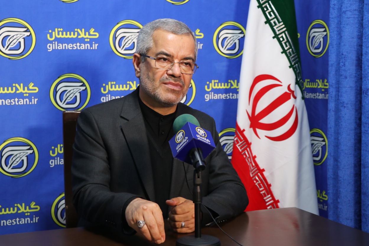 آیا جمعیت ده‌ها میلیون نفری تشییع را ندیدید که با پرچم سرخ چطور خواهان انتقام هستند؟!