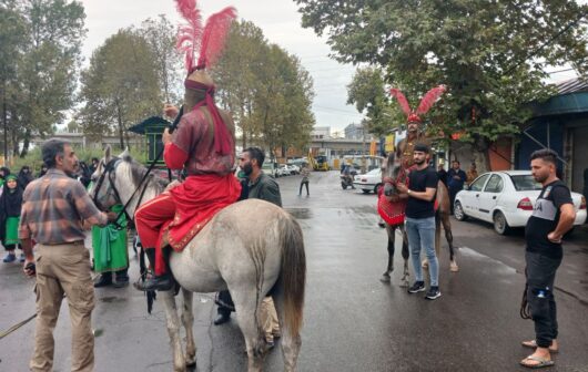 پیاده‌روی جاماندگان اربعین حسینی همراه با نمایش آئینی در رشت