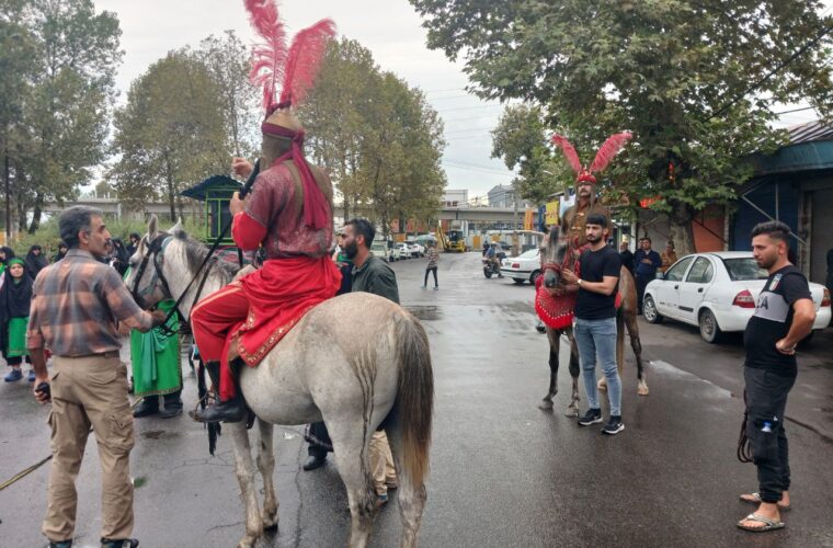 پیادهروی جاماندگان اربعین حسینی همراه با نمایش آئینی در رشت پیادهروی جاماندگان اربعین حسینی همراه با نمایش آئینی در رشت