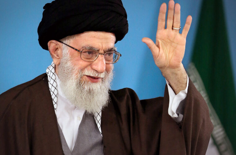 عدم سیاهپوشی شایسته در گیلان خصوصا مقابل ادارات دولتی! عدم سیاهپوشی شایسته در گیلان خصوصا مقابل ادارات دولتی!