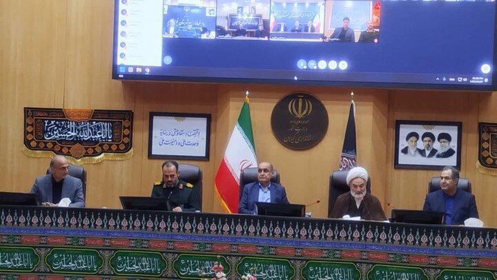 تشییع رهبر شهید مانوری برای نمایش عزت ایران است