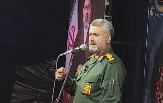 اگر کسی پرچم وحدت‌شکنی را برافرازد یا فقط نقاط ضعف را ببیند، یا غافل است یا خائن