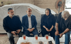 دیدار استاندار گیلان با خانواده شهید حمله به کشتی در دریای خزر