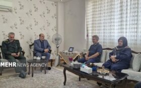 دیدار مسئولان لاهیجان با خانواده شهید «نیما رجب پور»
