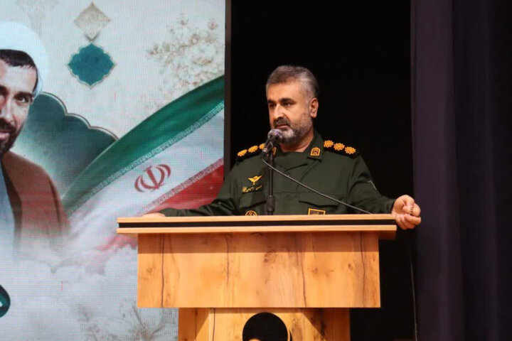 امروز جمهوری اسلامی ایران یک قدرت بزرگ جهانی است امروز جمهوری اسلامی ایران یک قدرت بزرگ جهانی است