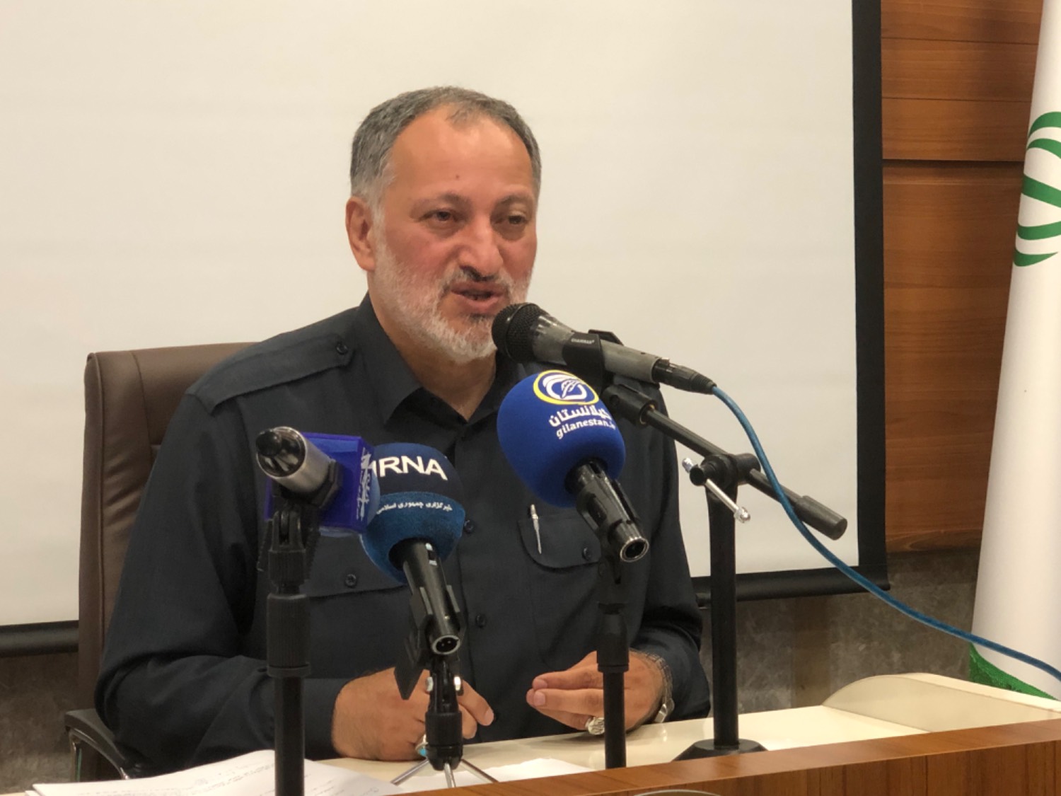 برخی مدیران وقتی با انتقاد خبرنگاران روبرو می‌شوند مانند مار افعی نیش می‌زنند/ پرسشگری خبرنگار دخالت نیست، مطالبه‌گری است