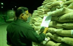 دادستان آستارا دستور تعیین تکلیف کالاهای اساسی رسوبی را صادر کرد