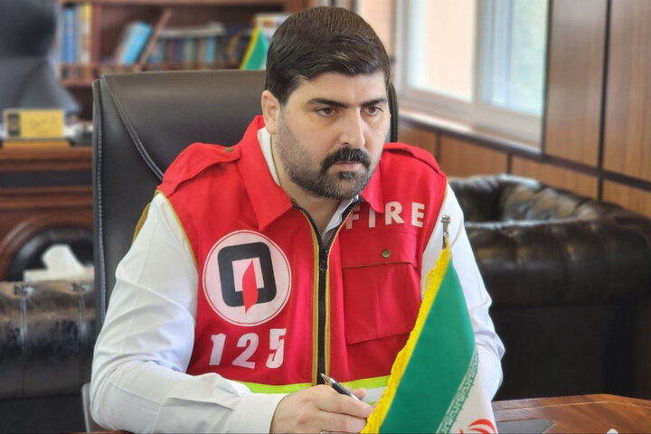 آتشنشانان قهرمانان بیادعای امنیت شهری هستند آتشنشانان قهرمانان بیادعای امنیت شهری هستند