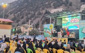«تماشاخانه سیار» کانون پرورش فکری در رودبار برگزار شد