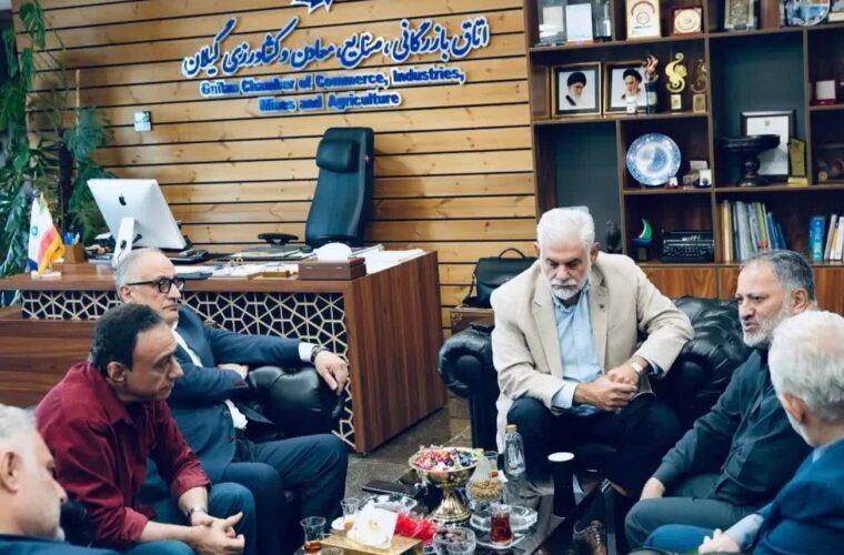 برای رفع موانع صادرات کیوی و حمایت از فعالان اقتصادی همافزایی میکنیم برای رفع موانع صادرات کیوی و حمایت از فعالان اقتصادی همافزایی میکنیم