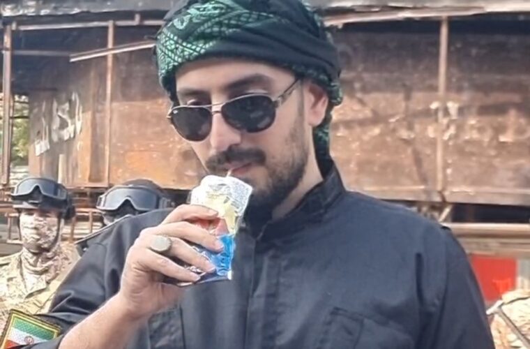 به ما میگن ساندیس خور!!